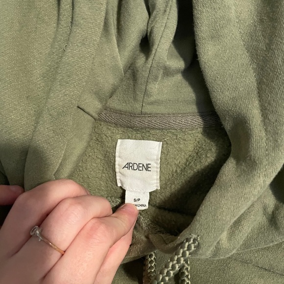 Women’s Sweater - Picture 2 of 2